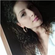 Sono un insegnante specializzata sul sostegno che offre aiuto compiti e ripetizioni di diverse discipline